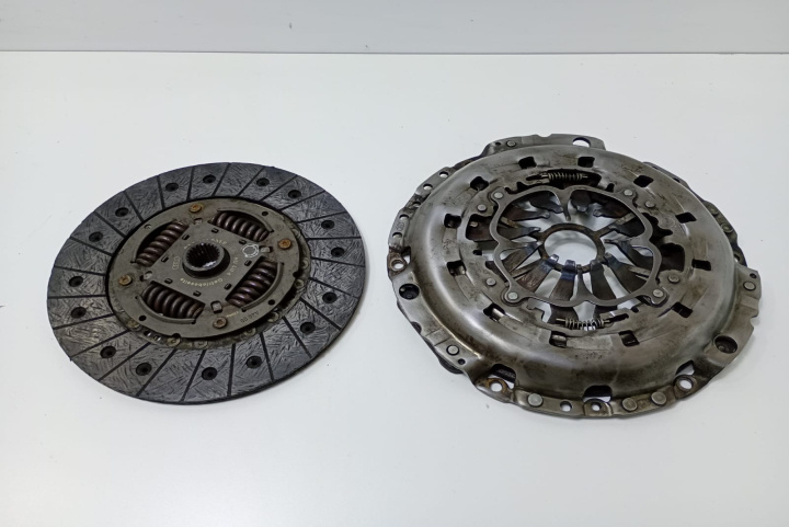 Kit ambreiaj 03G141031P Audi A4 B7 [2004 - 2008]
