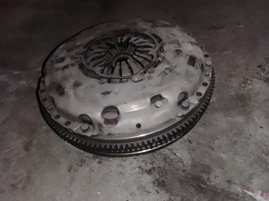 Kit ambreiaj 6+1 masa dubla Volkswagen Passat B8 2.0 Motorina 2017