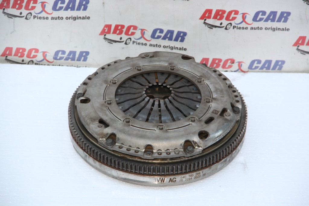 Kit ambreiaj Audi A3 8V 2017-2020 cod: 04C141025R