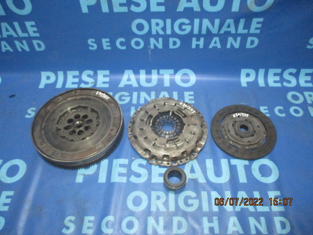 Kit ambreiaj BMW E90 318d