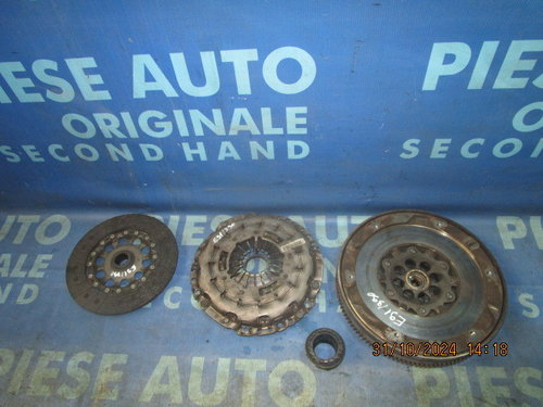 Kit ambreiaj BMW E91 318d 2.0d N47D20C ;7603845 // 7577479