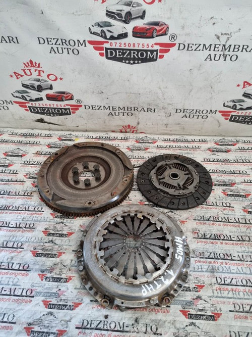Kit ambreiaj complet CITROËN DS3 1.2 VTi 82cp coduri : 9834066780 / 9801139380