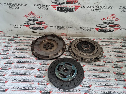Kit ambreiaj complet Hyundai Sonata VII 2.0 MPI 157cp coduri : 39350 / 39400