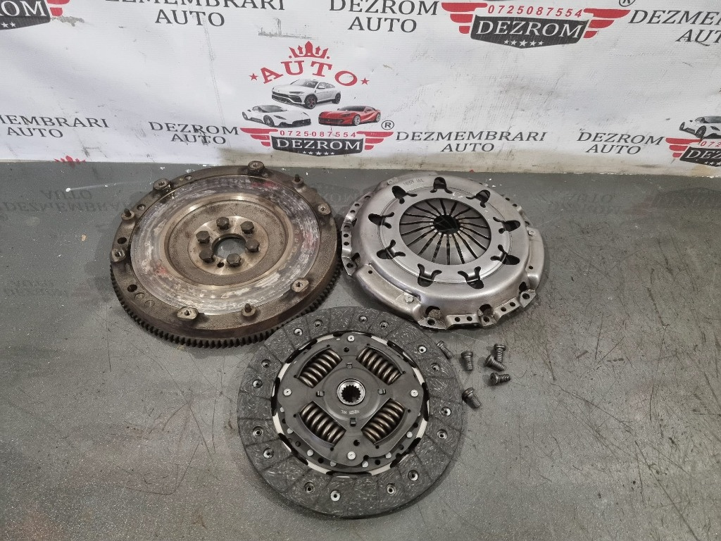 Kit ambreiaj complet Peugeot 308 II SW 1.6 THP 125 cai 5FA (EP6CDT)