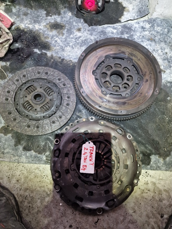 Kit Ambreiaj cu Volanta Masa Dubla Ford Transit 2.4TDCI Euro 4