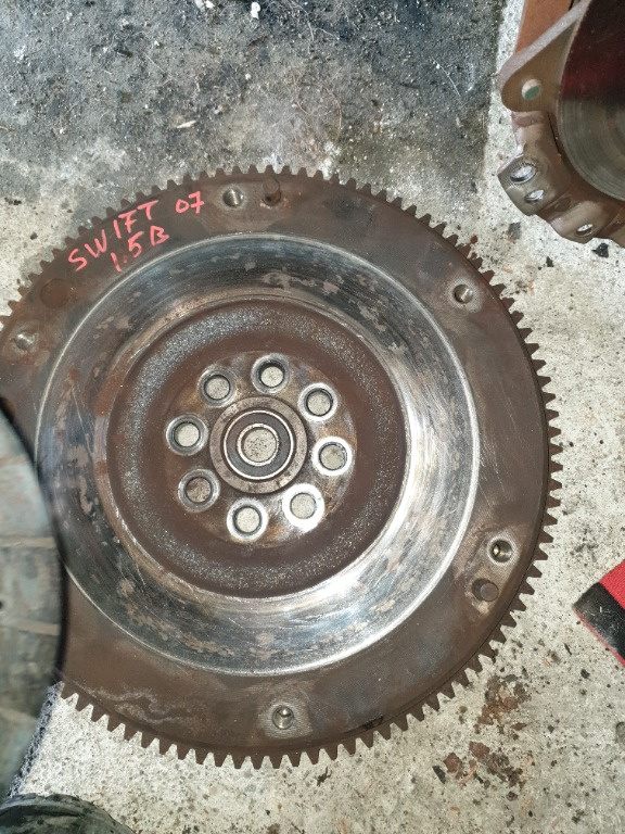 Kit Ambreiaj cu Volanta Suzuki Swift 1.5 Benzina