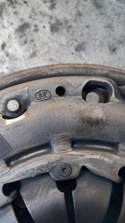Kit ambreiaj Dacia Lodgy 1.5 dci cod motor K9K transinie manuala 6+1 an 2015 cod 302052316R / 301010...
