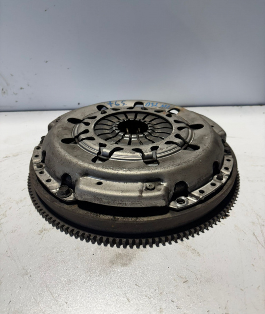 Kit ambreiaj Ford Focus [1998 - 2004] wagon 5-usi 1.6 MT (101 hp)