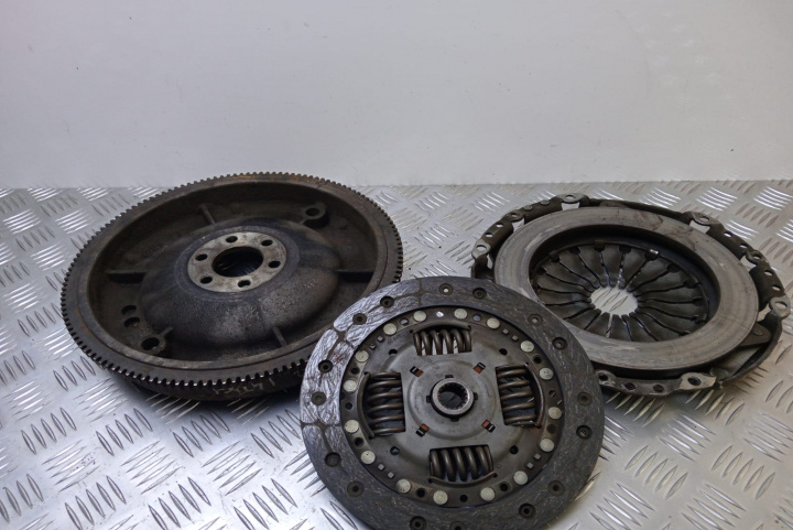 Kit ambreiaj masa simpla 1.4 TDCI Ford Fiesta 5 [2001 - 2007]