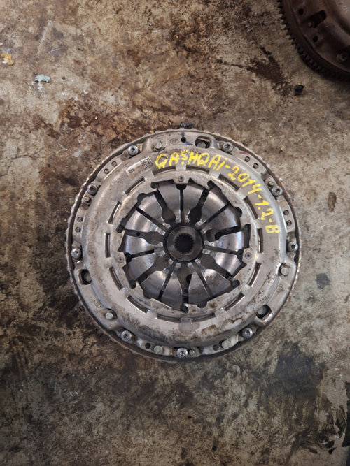 Kit ambreiaj Nissan Qashqai 1.2 Benzina 2016, MASA DUBLA / 302059210R