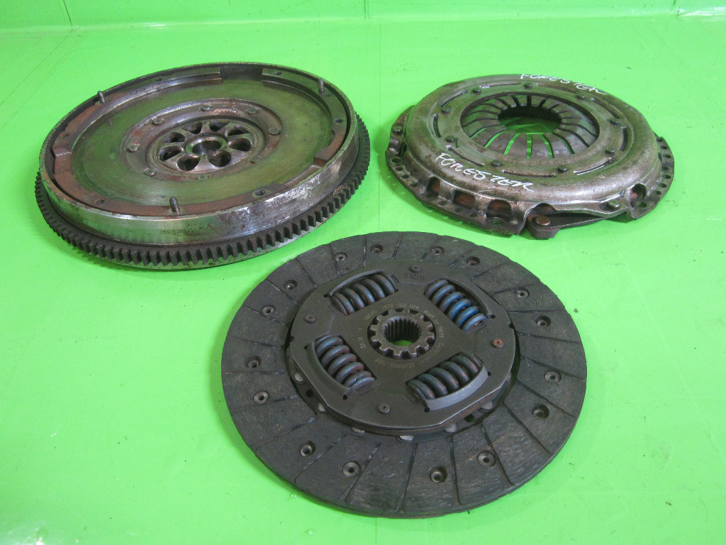KIT AMBREIAJ PLACA / VOLANTA MASA DUBLA SUBARU FORESTER SH 4x4 2.0 D 108kw 147cp ⭐⭐⭐⭐⭐