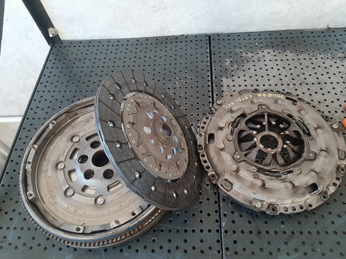 Kit ambreiaj volanta masa dubla 1.9 tdi bkc seat leon audi a3 8p vw touran golf 5 skoda octavia 2 32...