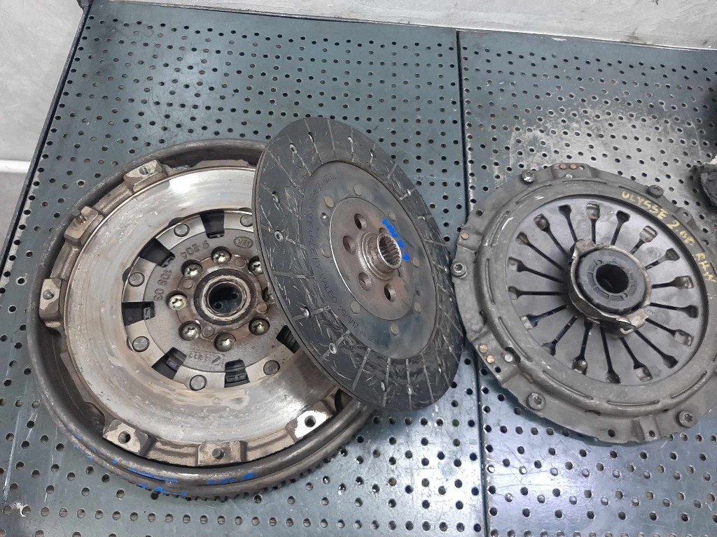 Kit ambreiaj volanta masa dubla 2.0 hdi rhw fiat ulysse lancia phedra disc 6,8mm