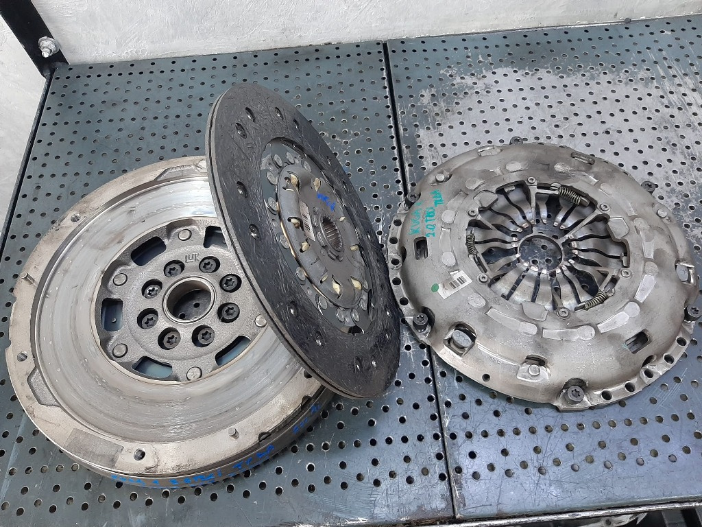 Kit ambreiaj volanta masa dubla 2.0 tdci txda ford kuga 1 disc 7,2mm ag916477ad