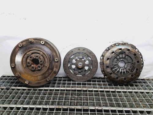 Kit ambreiaj volanta masa dubla Bmw 1 (E81, E87) [Fabr 2004-2010] OEM 1.6 Benz N45 85KW 1.6 Benz N45...