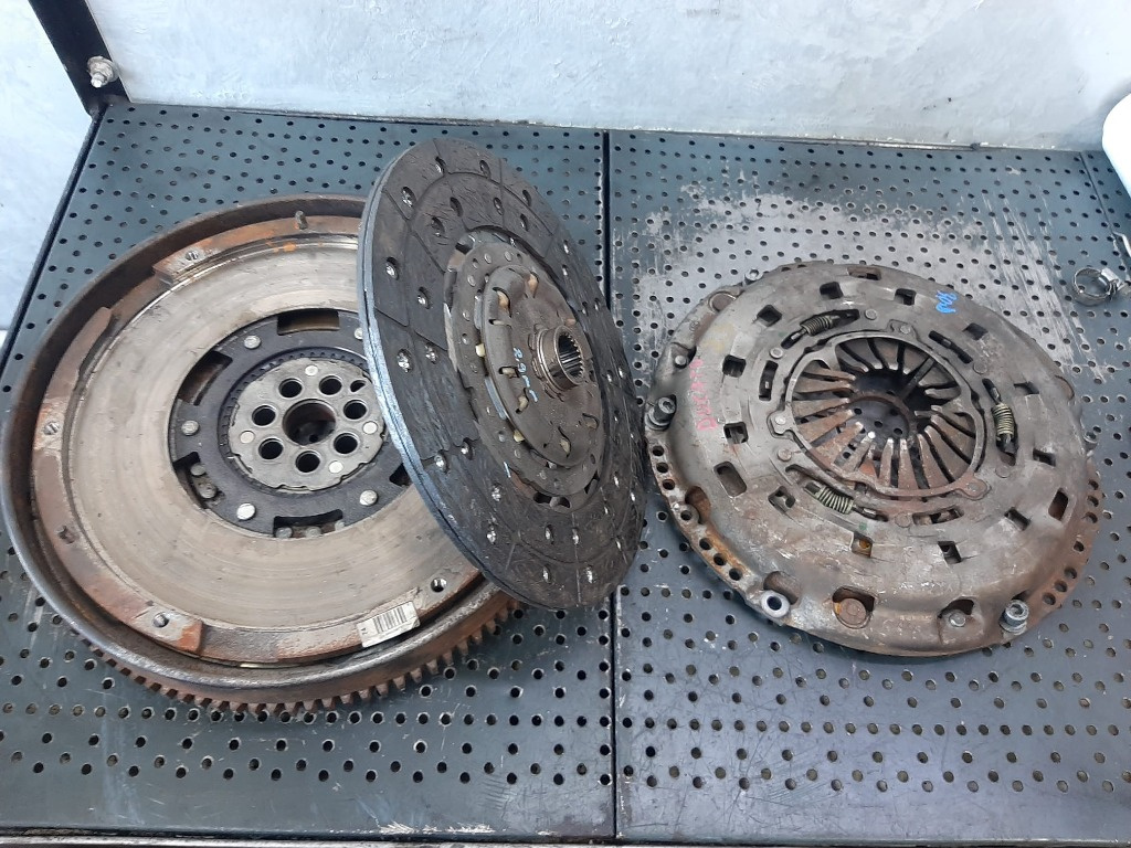 Kit ambreiaj volanta masa dubla fiat ducato 3.0 d disc 8,9mm 55229617