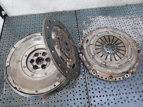 Kit ambreiaj volanta masa dubla ford focus 2 c-max 1.6 tdci hhda disc 7,3mm 9648718380