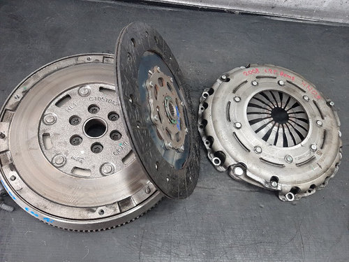 Kit ambreiaj volanta masa dubla hn05 1.2 b peugeot 2008 9654219380