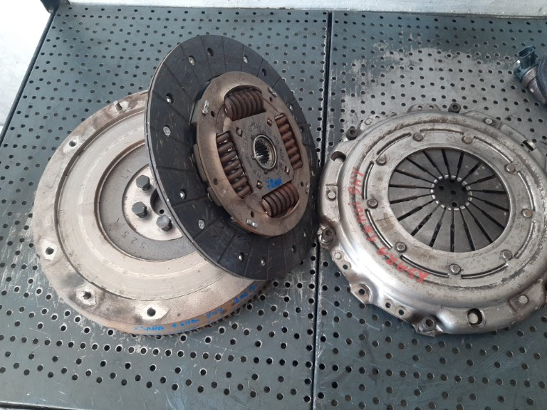 Kit ambreiaj volanta masa simpla 1.6 hdi 9hy citroen xsara disc 7,8mm