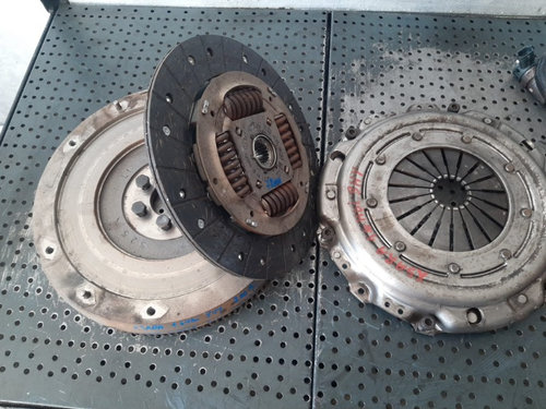 Kit ambreiaj volanta masa simpla 1.6 hdi 9hy citroen xsara disc 7,8mm