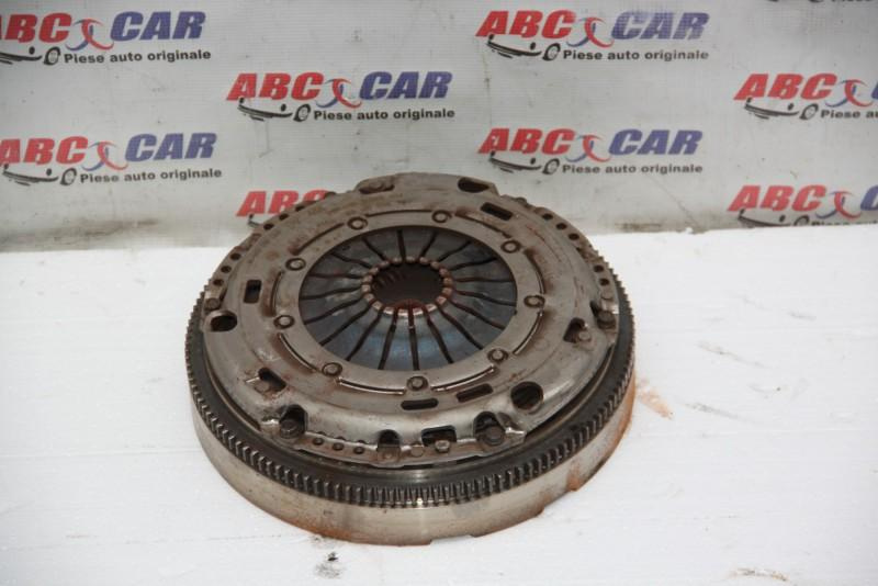 Kit ambreiaj Volkswagen Passat B6 3C 2005-2010 03C141025M