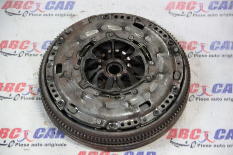 Kit ambreiaj Volkswagen Passat B6 3C 2005-2010 06F105264C