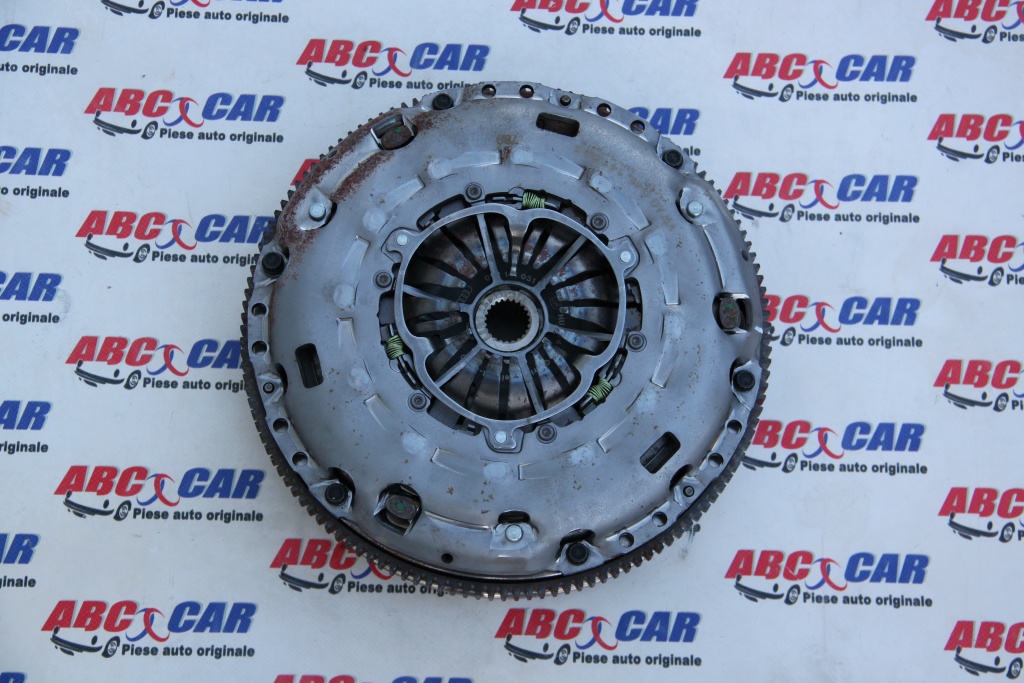 Kit ambreiaj VW Passat B8 2.0 TDI model 2016