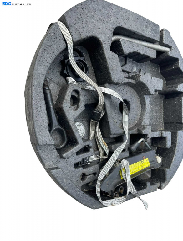 Kit Cric Spuma Suport Trusa Rezerva Cheie Roti Cui Carlig Remorcare Tractare Infiletant Volkswagen Touran 1T1 1T2 1T3 2003 - 2015 Cod 1T0012109 1T0011031A [B4449]