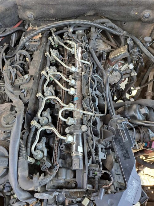 Kit injectie 13537823470 13537823461 13537805423 BMW F30 F32 F07 F11 F06 F01 F25 F26 F15 F16 3.0 d 3
