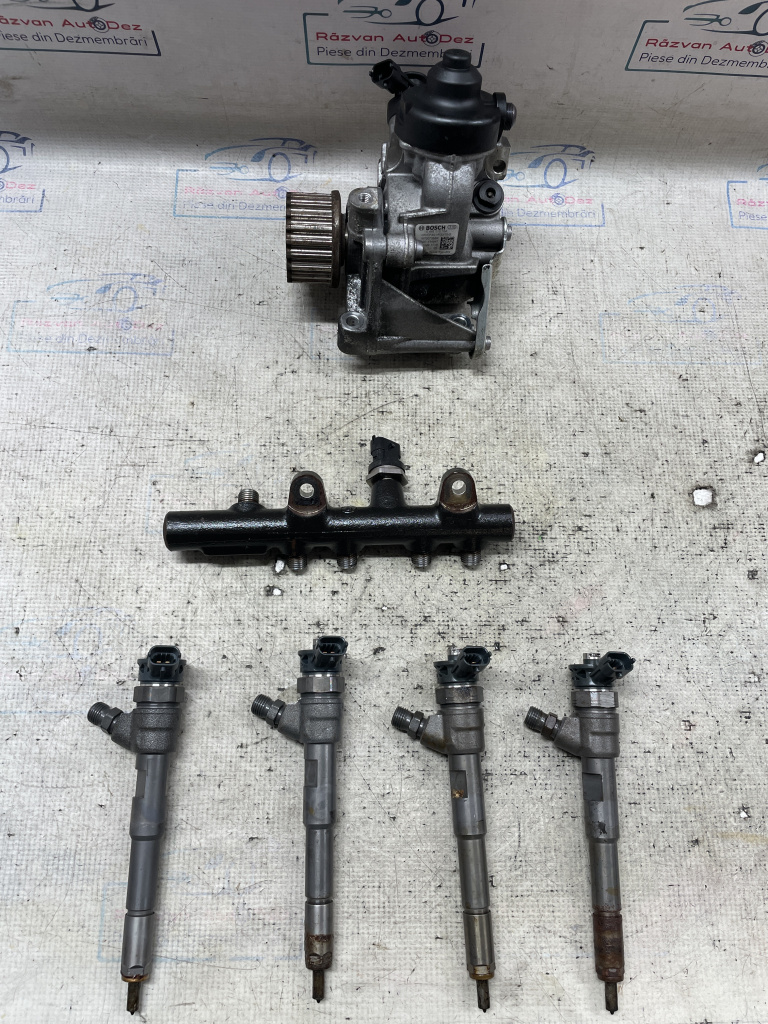 Kit injectie complet Renault Captur 1.5 Motorina 2015, 167007358R / H8201108033