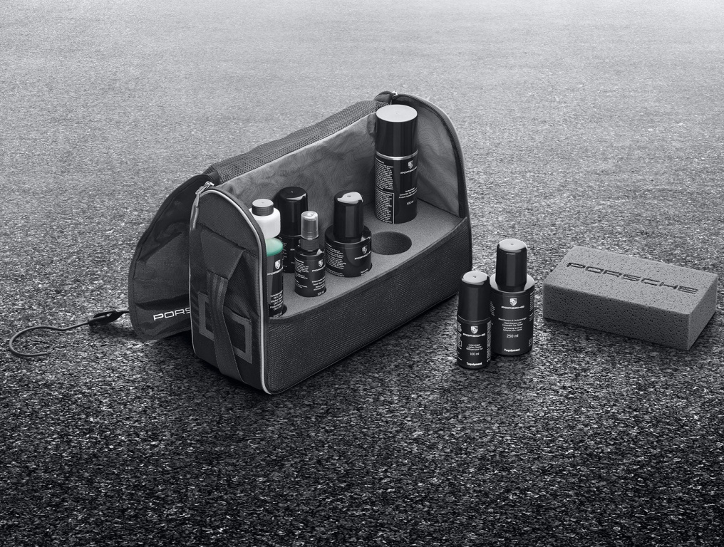 Kit Intretinere Auto Oe Porsche Car Care Case 00004400404