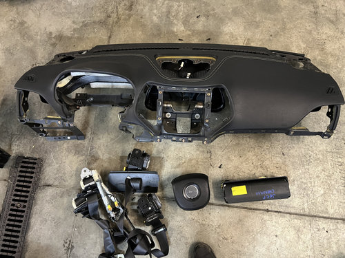 Kit Plansa bord cu airbag si centuri Jeep Cherokee 2.2 Motorina 2015, 0589P1000410 / P1UU51DX9AD / 0...