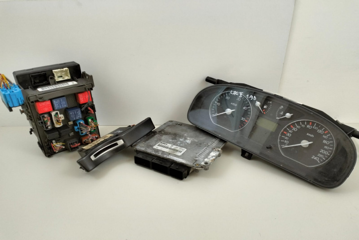 Kit pornire 0281010297 / 8200224594 / 8200170314 / 8200190285 Renault Laguna 2 [2001 - 2005] Liftback 1.9 DCi MT (120 hp)