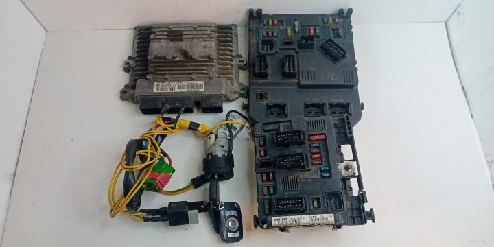 Kit pornire 1.4HDI 5WS40021JT / 9650670480 Citroen C3