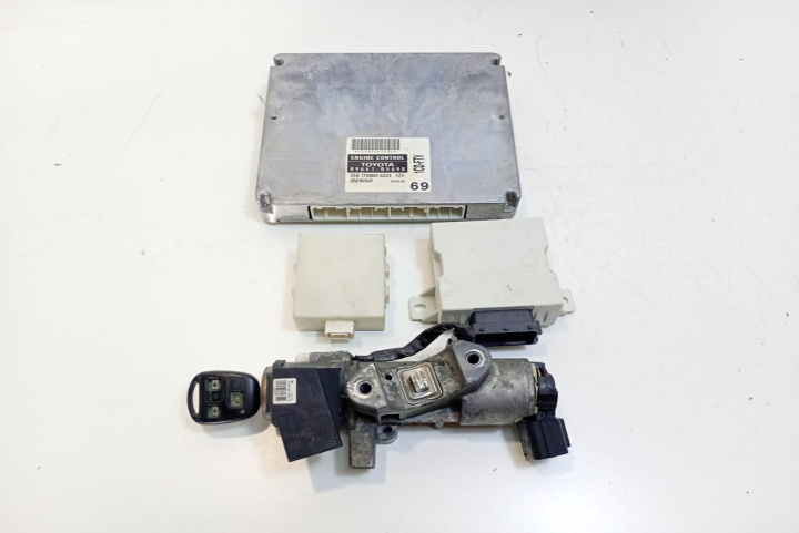 Kit pornire 2.0 tdi 8966105690 Toyota Avensis 2 T25 [facelift] [2006 - 2009]