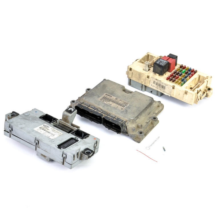 Kit Pornire Alfa Romeo 147 (937) 2000-2010 1.9 Jtd (937Axd1A) 937 A2.000 Motorina Calculator Confort Calculator Motor Chip Cheie Panou Sigurante 55185365, 0281010332, 93741Aaa, 51711429, 46558758 Bosch