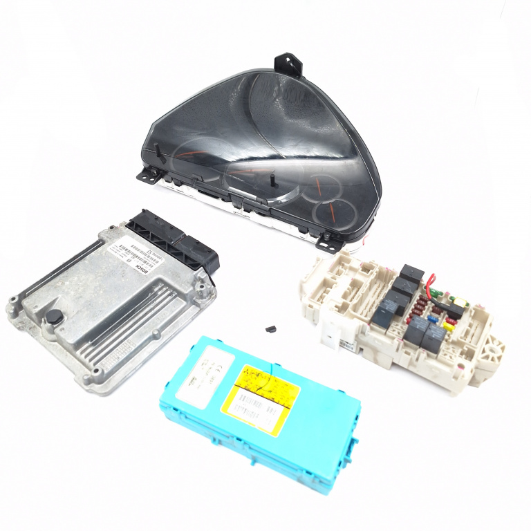 Kit Pornire Calculator Confort,calculator Motor,ceas Bord,CHIP Cheie,panou Sigurante Mitsubishi GRANDIS (NAW) 2003 - Prezent Motorina 0281012617, MR587655, 8100A202, 1039S11664, T00ED1745A0785, 1860A653, G8C507M, 506120436, 91840W, 2574301321, 112790