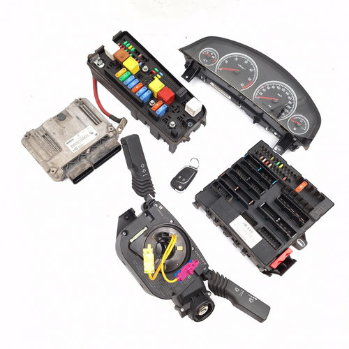 Kit Pornire Calculator Motor,cheie,ceas Bord,panou Sigurante Opel VECTRA C 2002 - 2008 Motorina 0281...