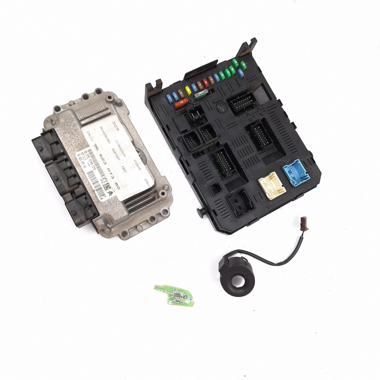 Kit Pornire Citroen C4 1 (Lc) 2004-2010 1.6 16V Nfu (Tu5Jp4) Benzina Bsi Calculator Motor Chip Cheie Imobilizator Panou Sigurante 9662307380, 9644692380, 213601019, C41005, 26760315B, 281171702B, 281174352A, F01615577, 216761594H, 9649781080 Johnson