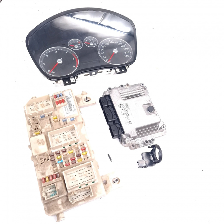Kit Pornire Ford Focus Mk 2 2005-2010 1.6 Tdci Hhda Motorina Calculator Motor Ceas Bord Chip Cheie Cititor Cheie Panou Sigurante 8M5112A650Lb, 8M51-12A650-Lb, 0281011701, 7M5T14A073Cb, 00020506, 519242101, 112859, 7L15959, 7M5T14014Lab, 7M5T14A073, 3