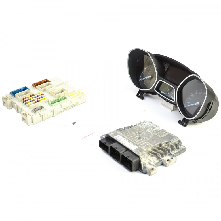 Kit Pornire Ford Focus Mk 3 2010-2018 1.6 Tdci T3Db Motorina Calculator Motor Ceas Bord Chip Cheie Panou Sigurante Bv6112A650Sf, Bv61-12A650-Sf, Bv61-12A650, Bv6112A650, S180133006 F, Bv6N14A073Em, Bv6N-14A073-Em, Bv6N-14A073, Bv6N14A073, 51945L459,