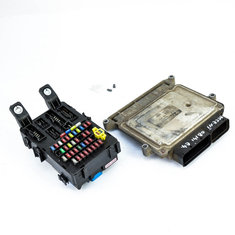 Kit Pornire Hyundai Accent 3 (Mc) 2005-2010 1.4 Gl G4Ee Benzina Calculator Motor Chip Cheie Panou Sigurante 3910126Ad1, 39101-26Ad1, 919501G010, 919501G010 Tyco