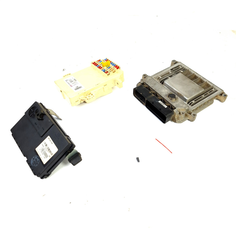 Kit Pornire Hyundai I30 (Fd) 2007-2012 1.4 G4Fa Benzina Bcm Calculator Motor Chip Cheie Panou Sigurante 9001040164Kc, Gfda44Cfs15000, Gfd-A44Cfs1-5000, 391122B102, 391122B102, 39112-2B102, 198506, S924400183Q0K, 954002L115, 951400-2L115, B11I9010183,