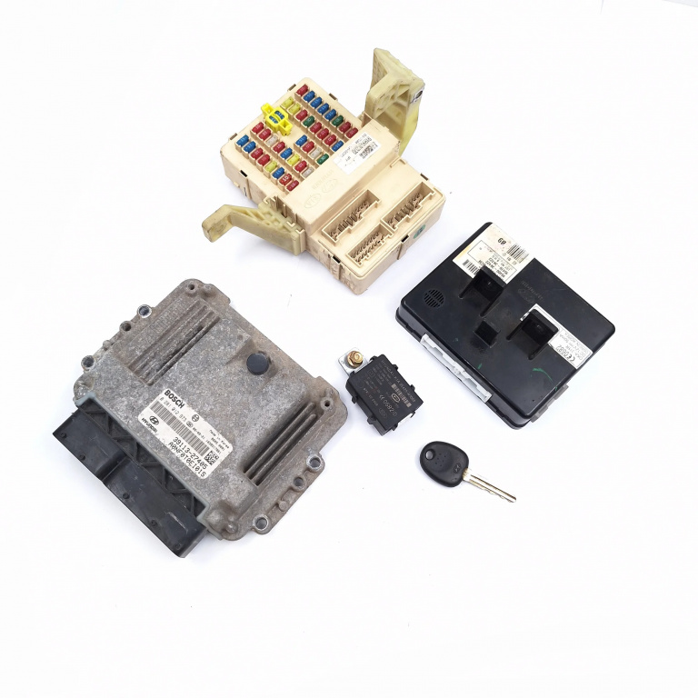 Kit Pornire Hyundai Sonata 5 (Nf) 2005-2010 2.0 Crdi D4Ea Motorina Calculator Confort Calculator Motor Cheie Imobilizator Panou Sigurante 0281012973, 3911327405, A0Nf0T0Ei01S, E4A000228, E497Ra010037, Oka311R, 954003K422, 954103K422, 919503K070, 9542