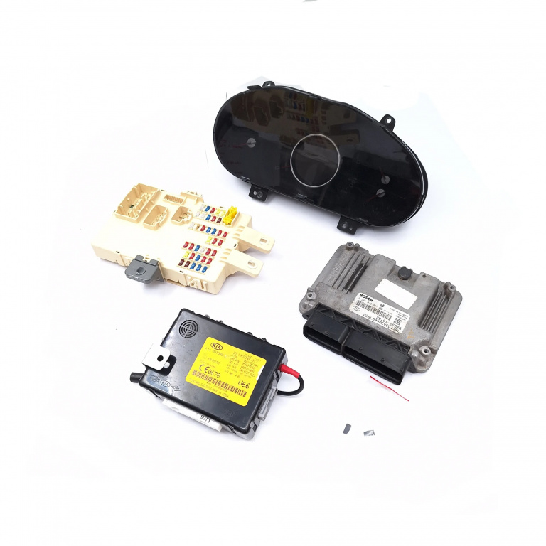 Kit Pornire Kia Sportage (Sl) 2010-2015 2.0 Crdi Awd D4Ha Motorina Bcm Calculator Motor Ceas Bord Cheie Panou Sigurante 0281018847, 1039S58801, 391012F566, 919503W040, 012726003, E1197R012398, 954003U661, 49187Tu001, 940113U697, 631041 Bosch, Yura