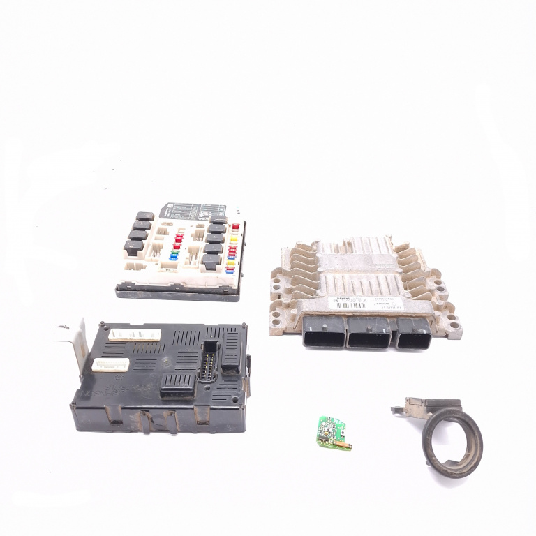 Kit Pornire Nissan Tiida (C11) 2004-2011 1.5 Dci K9K Motorina Bcm Calculator Motor Chip Cheie Imobilizator Panou Sigurante 8200565863, 8200592611, 284B2Em01B, 281194502F, 28590Ax600, 5Wk46550, 275694687, E1I000442, S118770001, 18H1454 Siemens