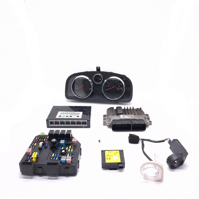Kit Pornire Opel Antara 2006-2015 2.2 Cdti 4X4 A 22 Dm Motorina Calculator Motor Ceas Bord Cheie Chip Cheie Contact Cu Cheie Imobilizator Panou Sigurante 95194763, 25189813, 95151084, 7841U, 2G16Ah046, 5992G16Ah046, E11034855, 21T869813202215709V, 1T
