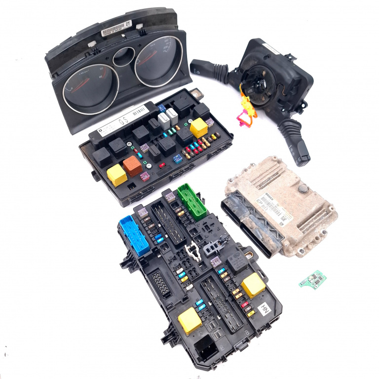 Kit Pornire Opel Astra H 2004-2012 1.9 Cdti Z 19 Dtl Motorina Calculator Motor Ceas Bord 0281014024, 5Dk00866943, 0 281 014 024, 13225980, 13171831, 8901006866, Sw6607, 498990969, 13250221, 4Ra00779105, 13206746, 5Dk00866852, 13220829, 1039S18743, 14