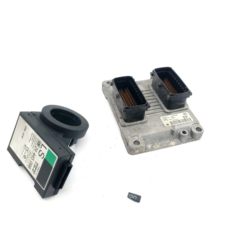 Kit Pornire Opel Zafira A (F75) 1999-2005 2.0 Opc Z 20 Let Benzina Calculator Motor Chip Cheie Imobilizator 0261207448, 0 261 207 448, 24461886, 24445098, 5Wk4763, 26Sa8087, E11000232 Siemens
