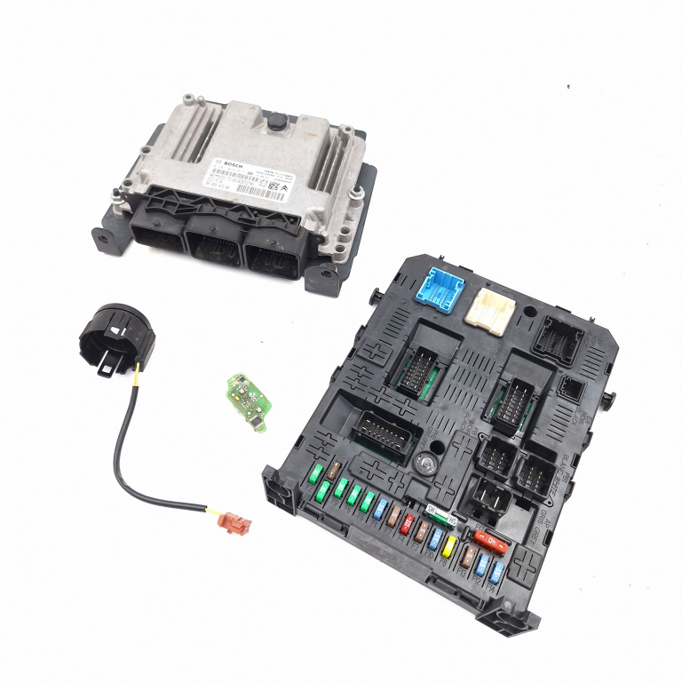 Kit Pornire Peugeot 308 (4A, 4C) 2007-2013 1.6 Hdi 9Hp (Dv6Dted) Motorina Bsi Calculator Motor Panou Sigurante 9666729580, 0281019817, 9805947380, 281164872, 2811975952, 9663123280 Bosch